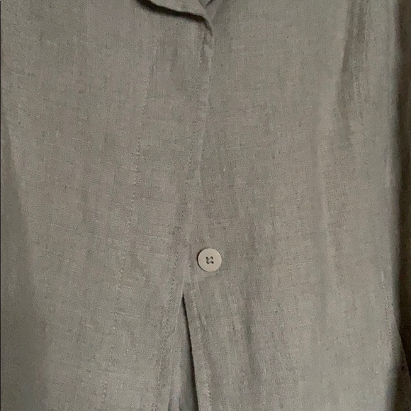 Too - Picture 2 of 2